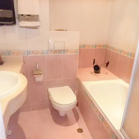 Apartamento Vesselin House